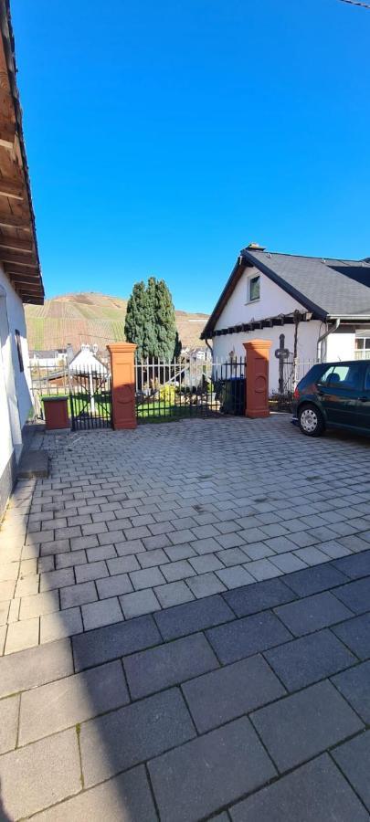Ferienhaus Schnitzius Kinheim Luaran gambar